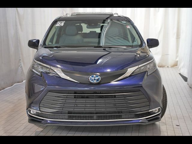 2024 Toyota Sienna XLE