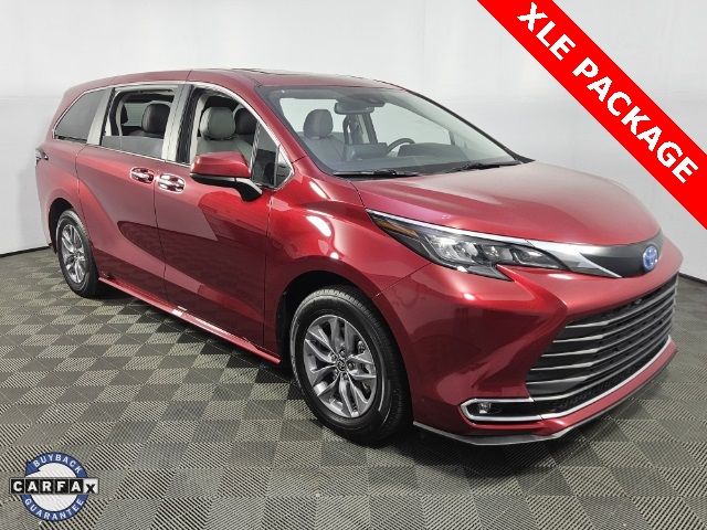 2024 Toyota Sienna XLE