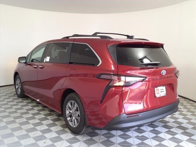 2024 Toyota Sienna XLE