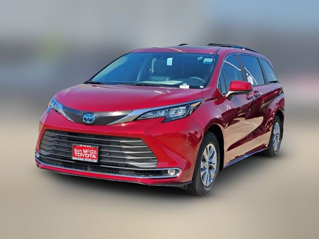 2024 Toyota Sienna XLE