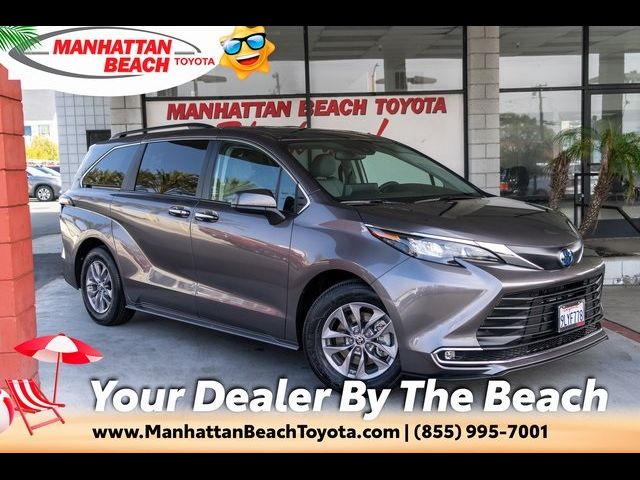 2024 Toyota Sienna XLE