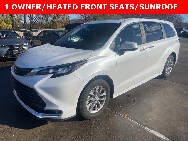 2024 Toyota Sienna XLE