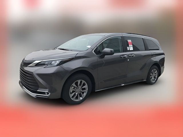 2024 Toyota Sienna XLE