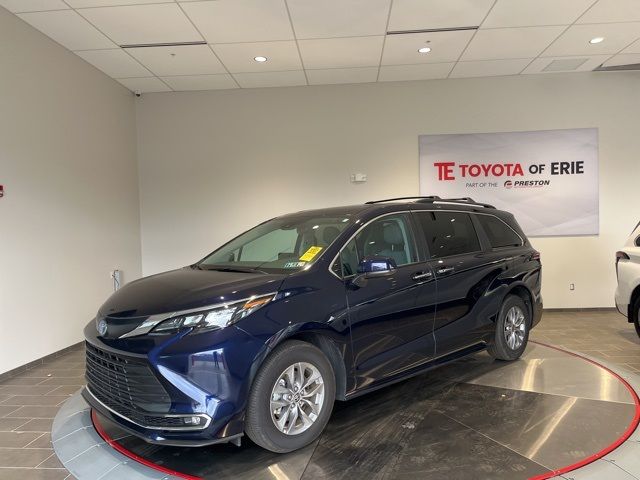 2024 Toyota Sienna XLE