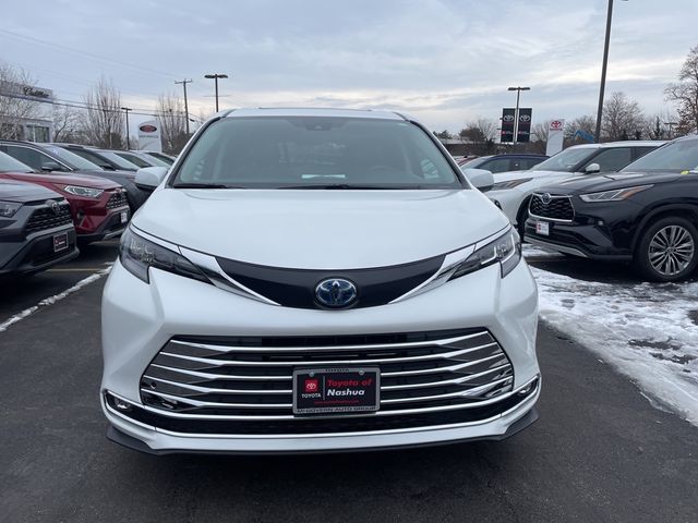 2024 Toyota Sienna XLE