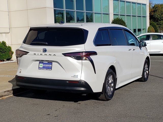 2024 Toyota Sienna XLE