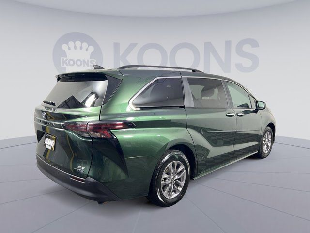 2024 Toyota Sienna XLE