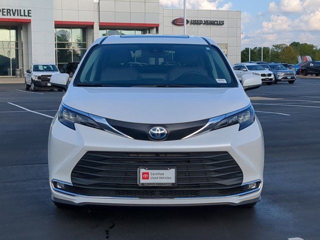 2024 Toyota Sienna XLE