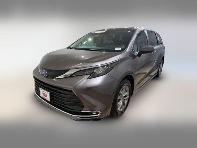2024 Toyota Sienna XLE