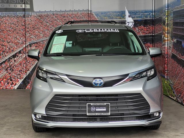 2024 Toyota Sienna XLE