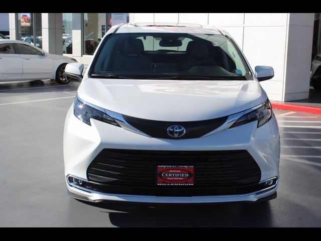 2024 Toyota Sienna XLE