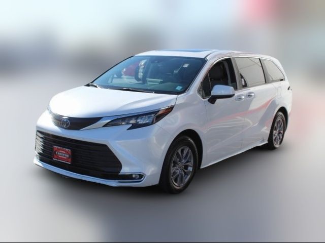 2024 Toyota Sienna XLE