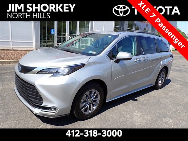 2024 Toyota Sienna XLE