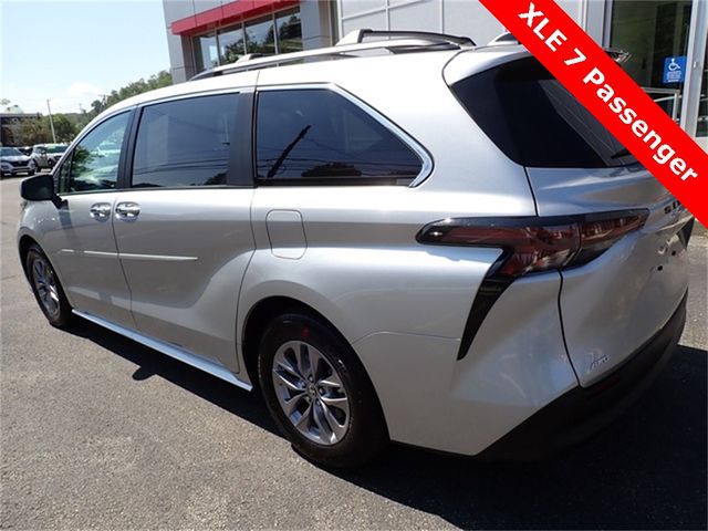 2024 Toyota Sienna XLE