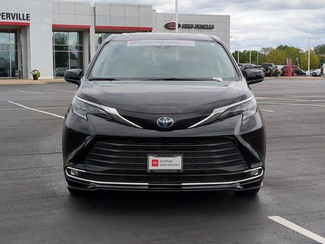 2024 Toyota Sienna XLE