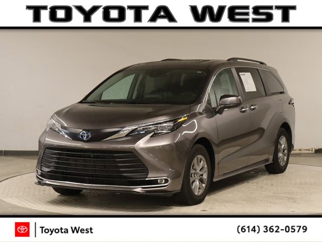 2024 Toyota Sienna XLE