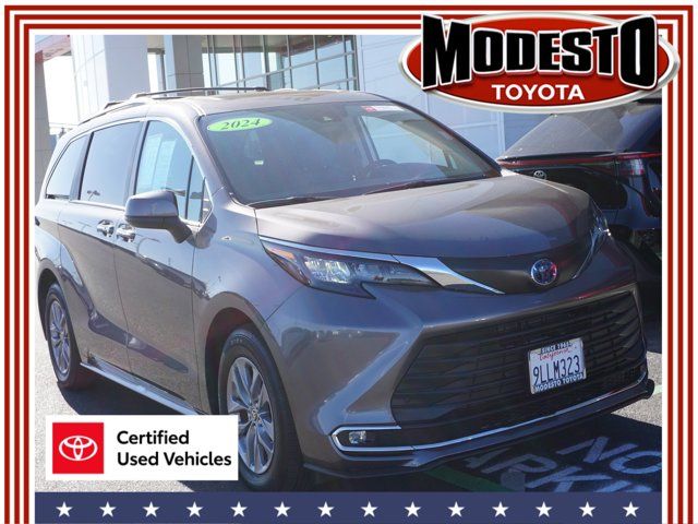 2024 Toyota Sienna XLE