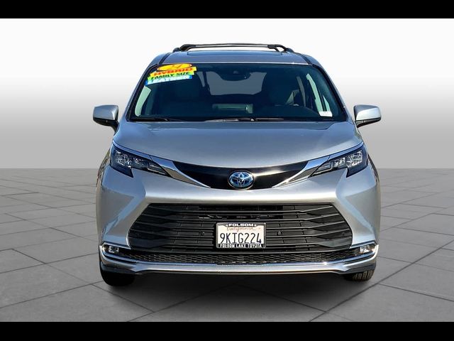 2024 Toyota Sienna XLE