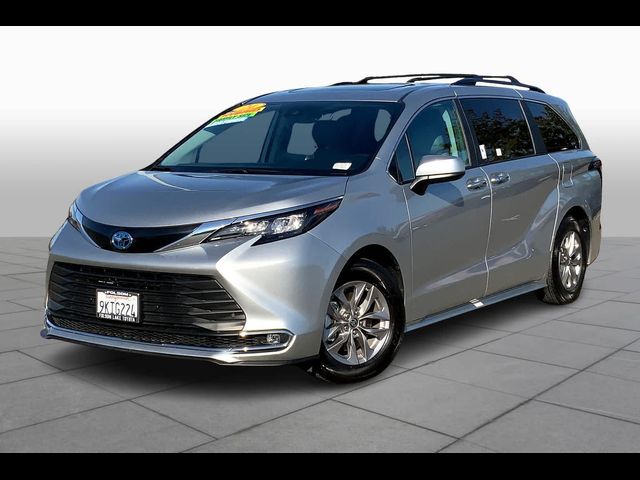 2024 Toyota Sienna XLE