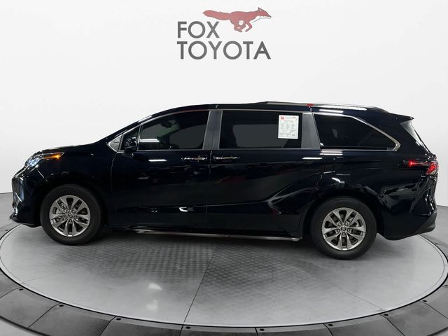 2024 Toyota Sienna XLE