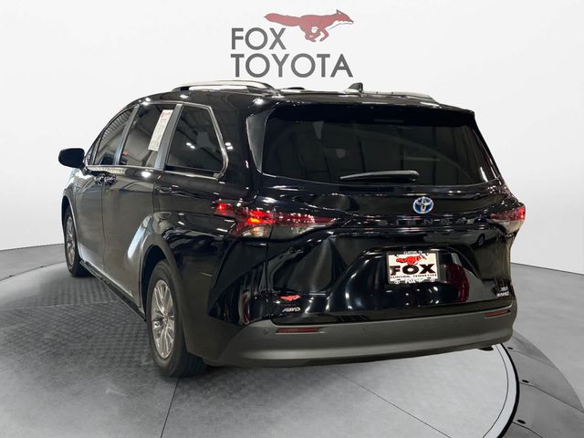 2024 Toyota Sienna XLE