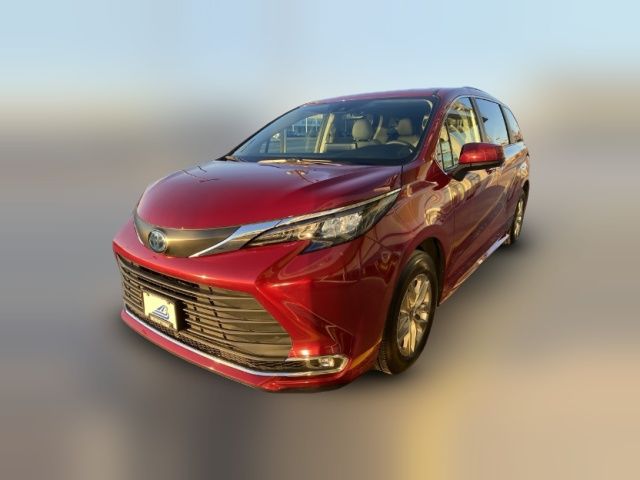 2024 Toyota Sienna XLE