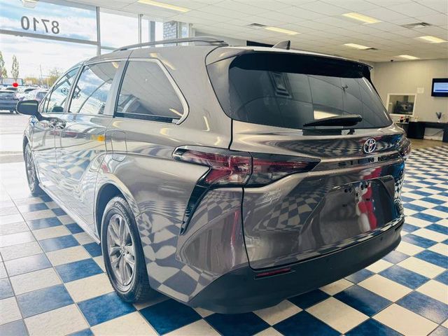 2024 Toyota Sienna XLE
