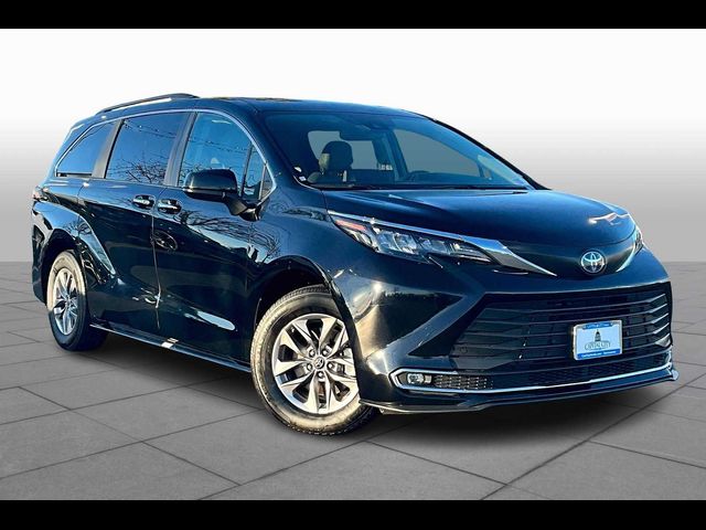 2024 Toyota Sienna XLE Autono-MaaS