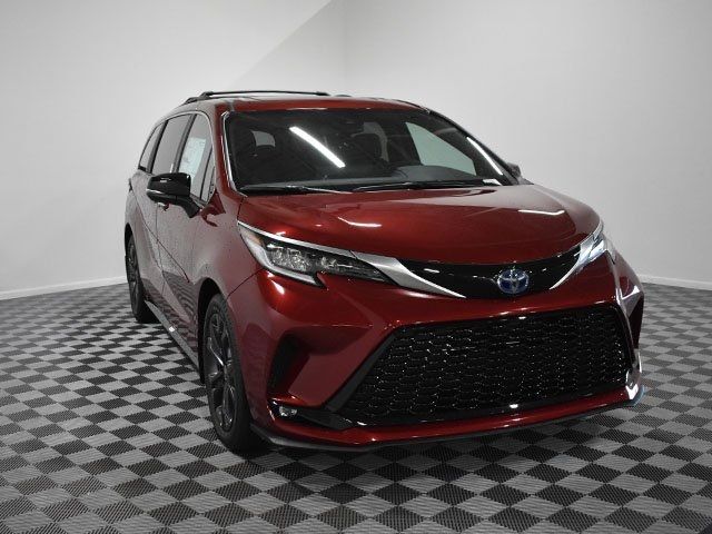 2024 Toyota Sienna XSE