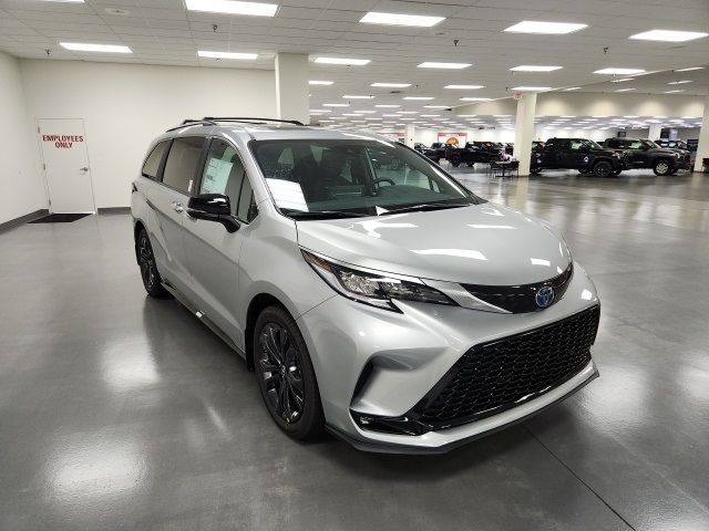 2024 Toyota Sienna XSE