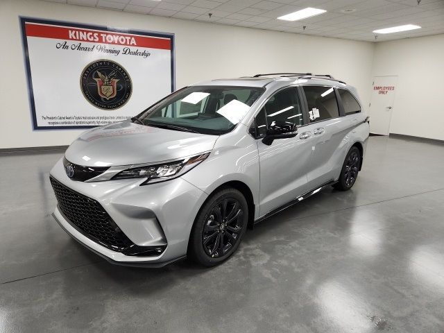 2024 Toyota Sienna XSE