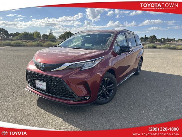 2024 Toyota Sienna XSE