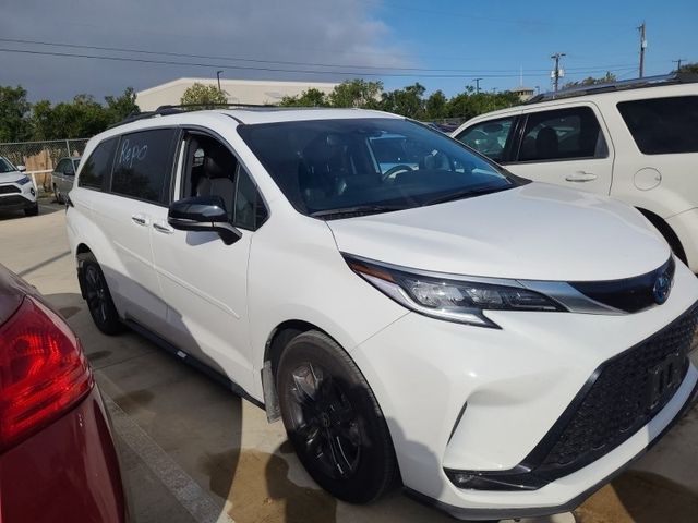 2024 Toyota Sienna XSE