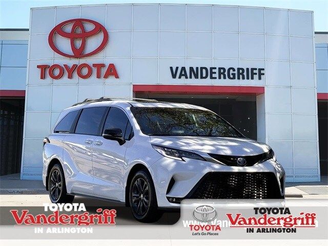 2024 Toyota Sienna XSE