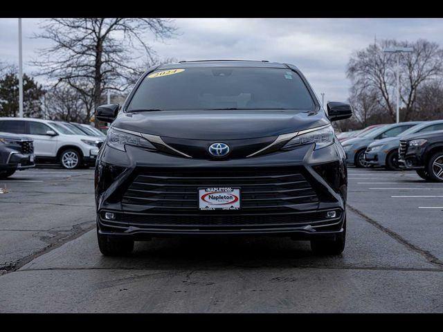 2024 Toyota Sienna XSE