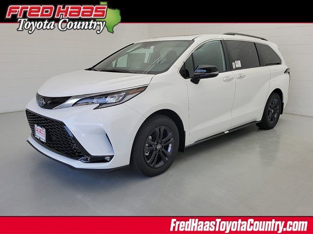 2024 Toyota Sienna XSE