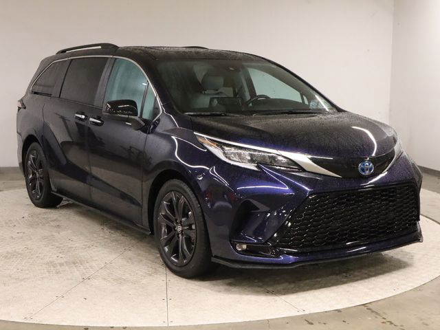 2024 Toyota Sienna XSE