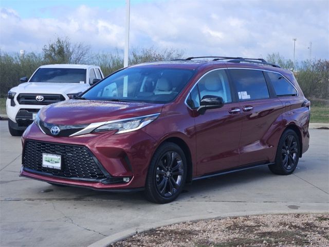 2024 Toyota Sienna XSE