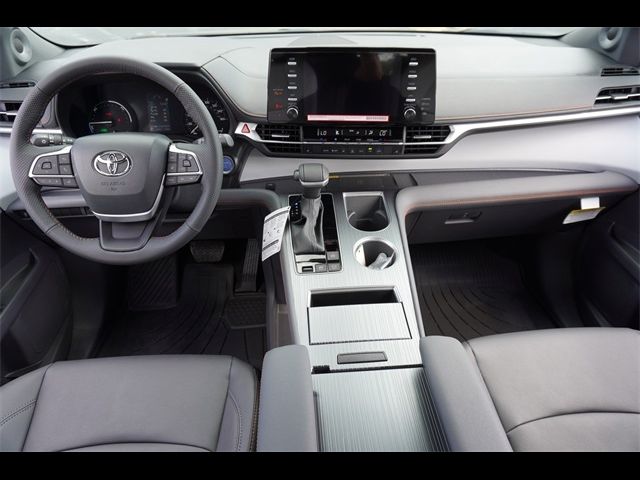 2024 Toyota Sienna XSE