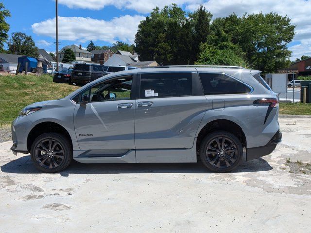 2024 Toyota Sienna XSE