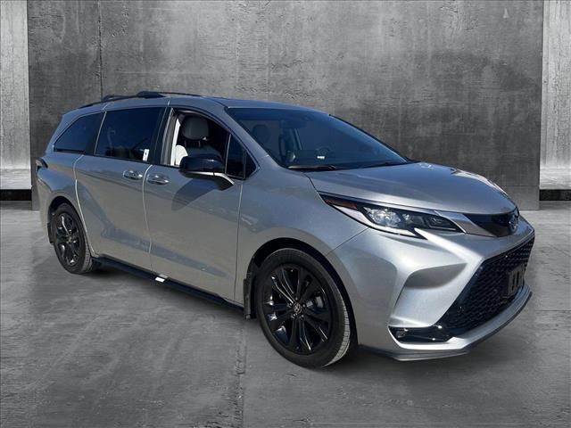 2024 Toyota Sienna XSE