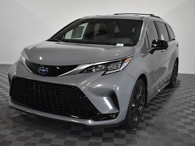 2024 Toyota Sienna XSE