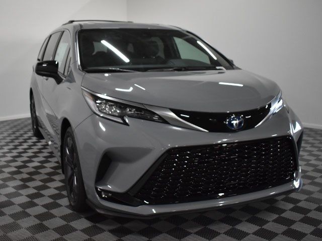 2024 Toyota Sienna XSE