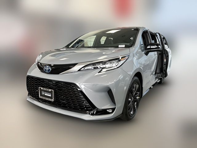 2024 Toyota Sienna XSE