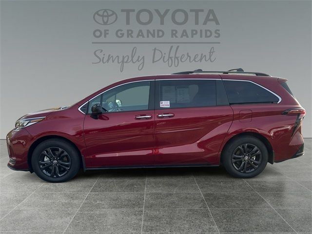 2024 Toyota Sienna XSE