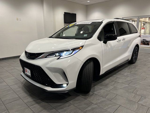 2024 Toyota Sienna XSE