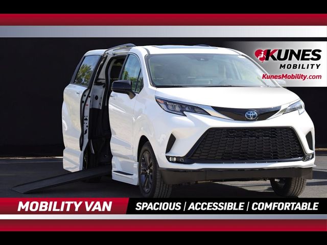 2024 Toyota Sienna XSE