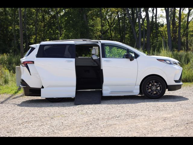 2024 Toyota Sienna XSE