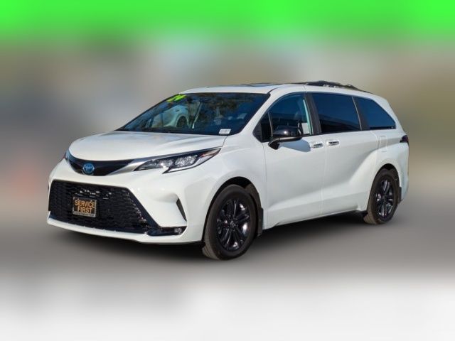 2024 Toyota Sienna XSE