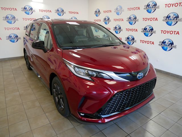 2024 Toyota Sienna XSE